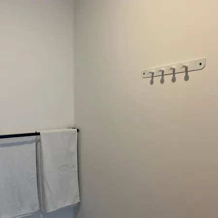 Deerpark 3 Bed Semi * キャッシェル