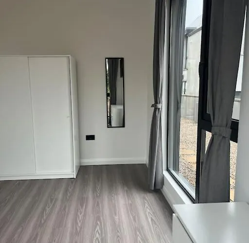 Deerpark 3 Bed Semi Sleeps 6 & Optional Extra Outdoor Sauna Cashel (Tipperary)
