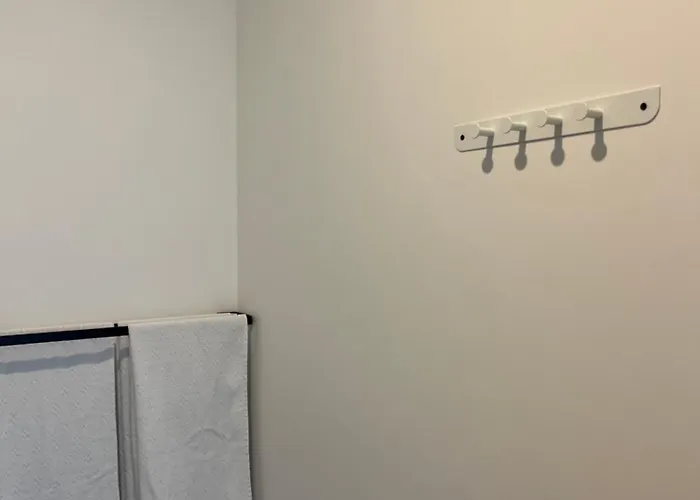 Deerpark 3 Bed Semi * קאשל