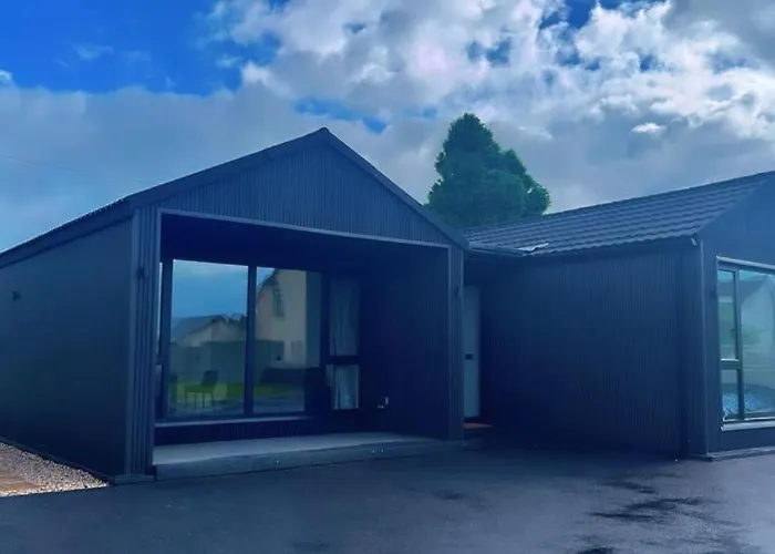 Villa Deerpark 3 Bed Semi